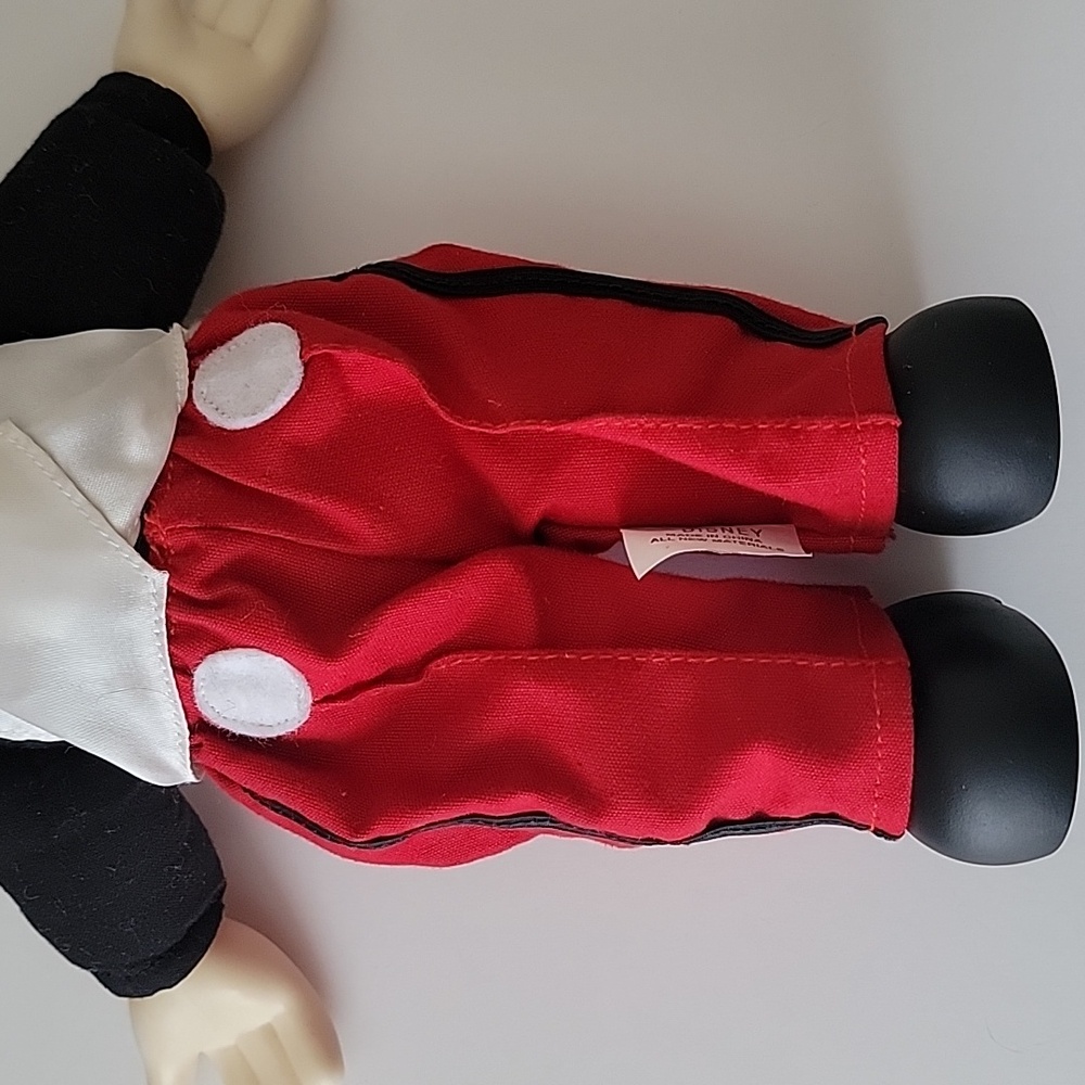 Mickey Mouse - Picture 5 of 9